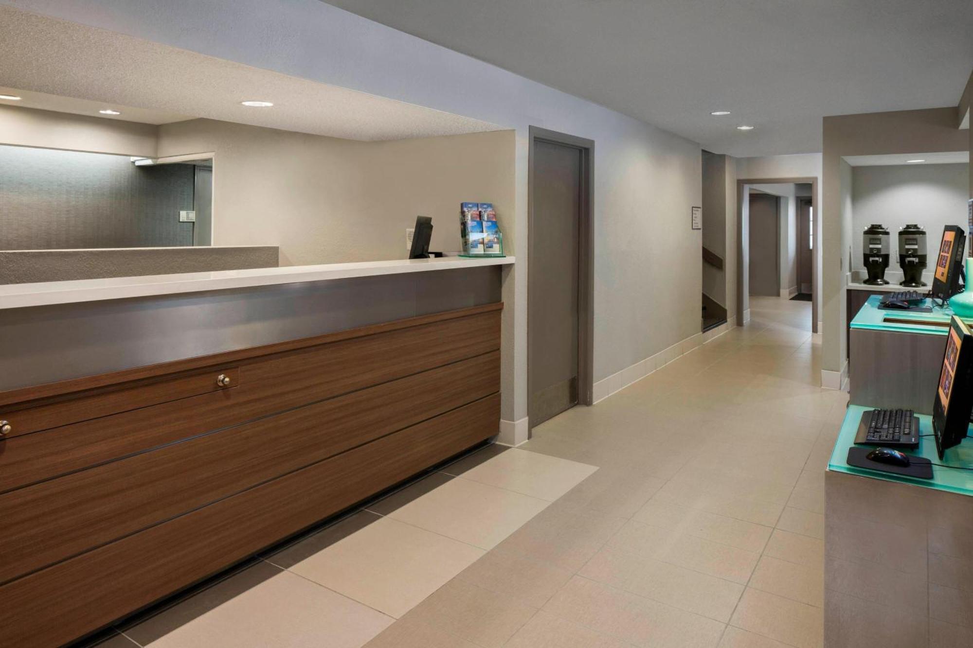 Residence Inn By Marriott Nashville Airport Bagian luar foto